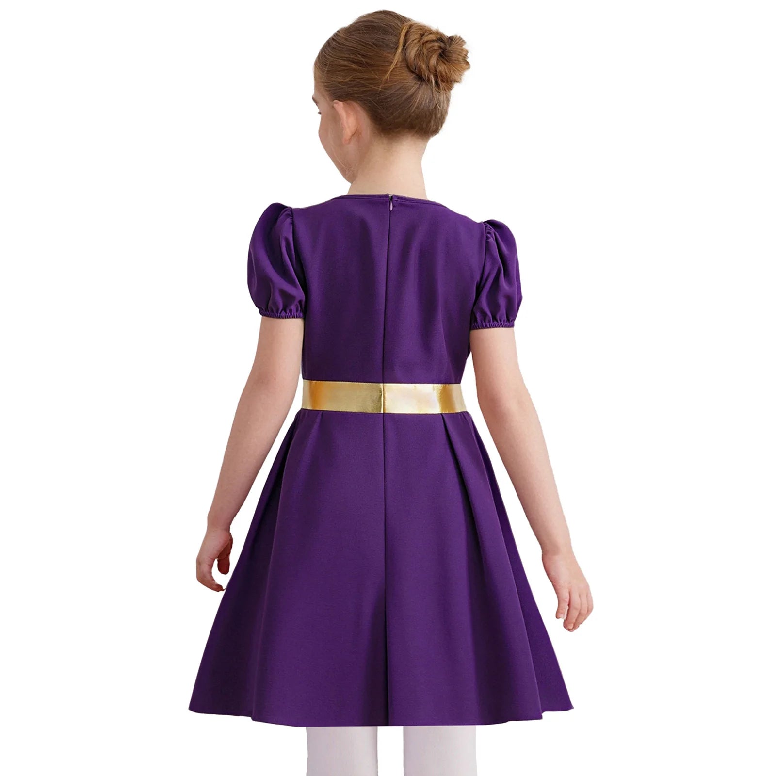 Enchanted Medieval Princess Dress: Royalty, Contrast, and Sparkle for the Perfect Cosplay