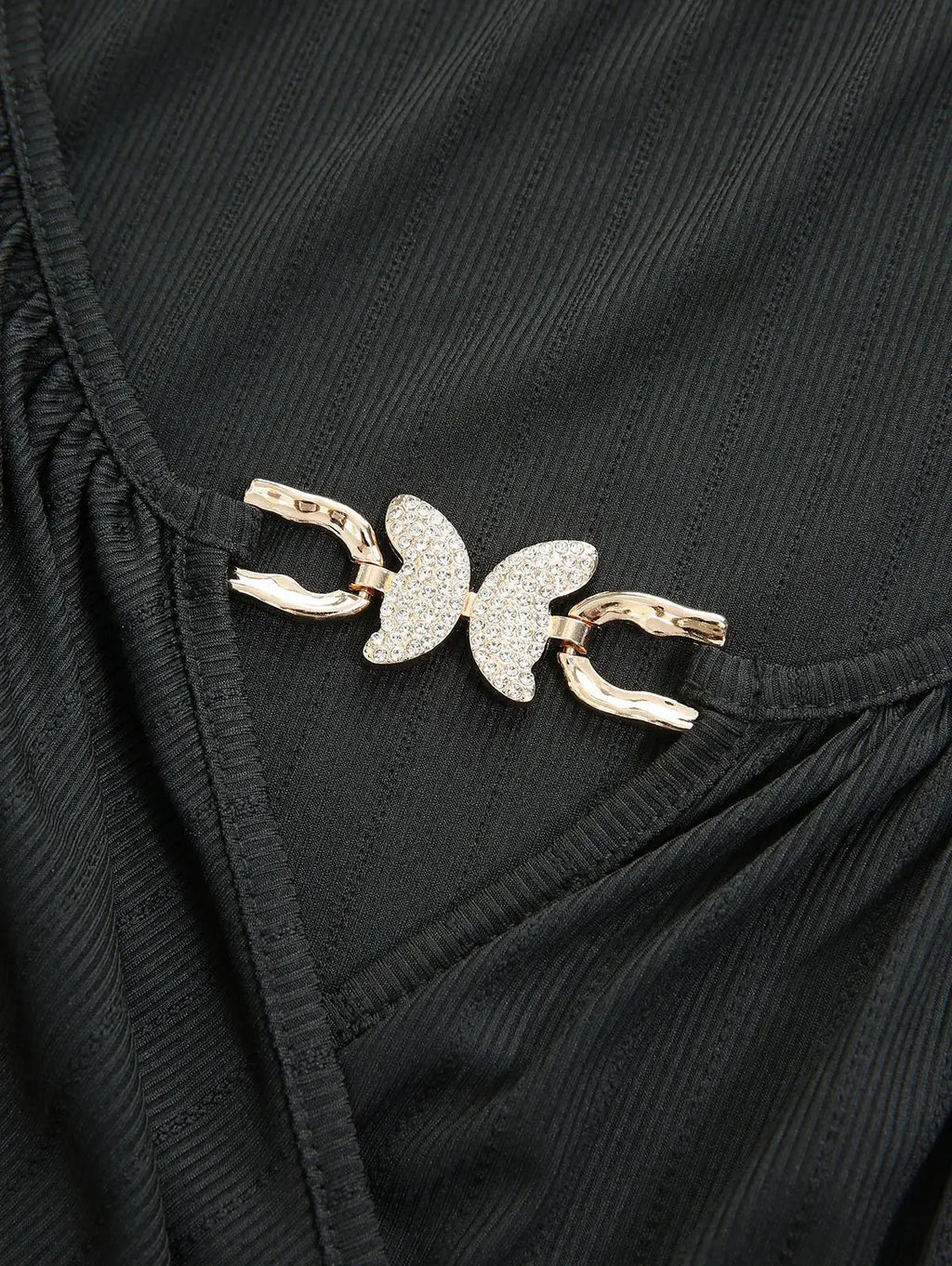 ROSEGAL Plus Size Surplice Butterfly Buckle Long Sleeves Top 2025 Autumn Casual Costume Skull Fishnet Lace Up Side Ruched Tees