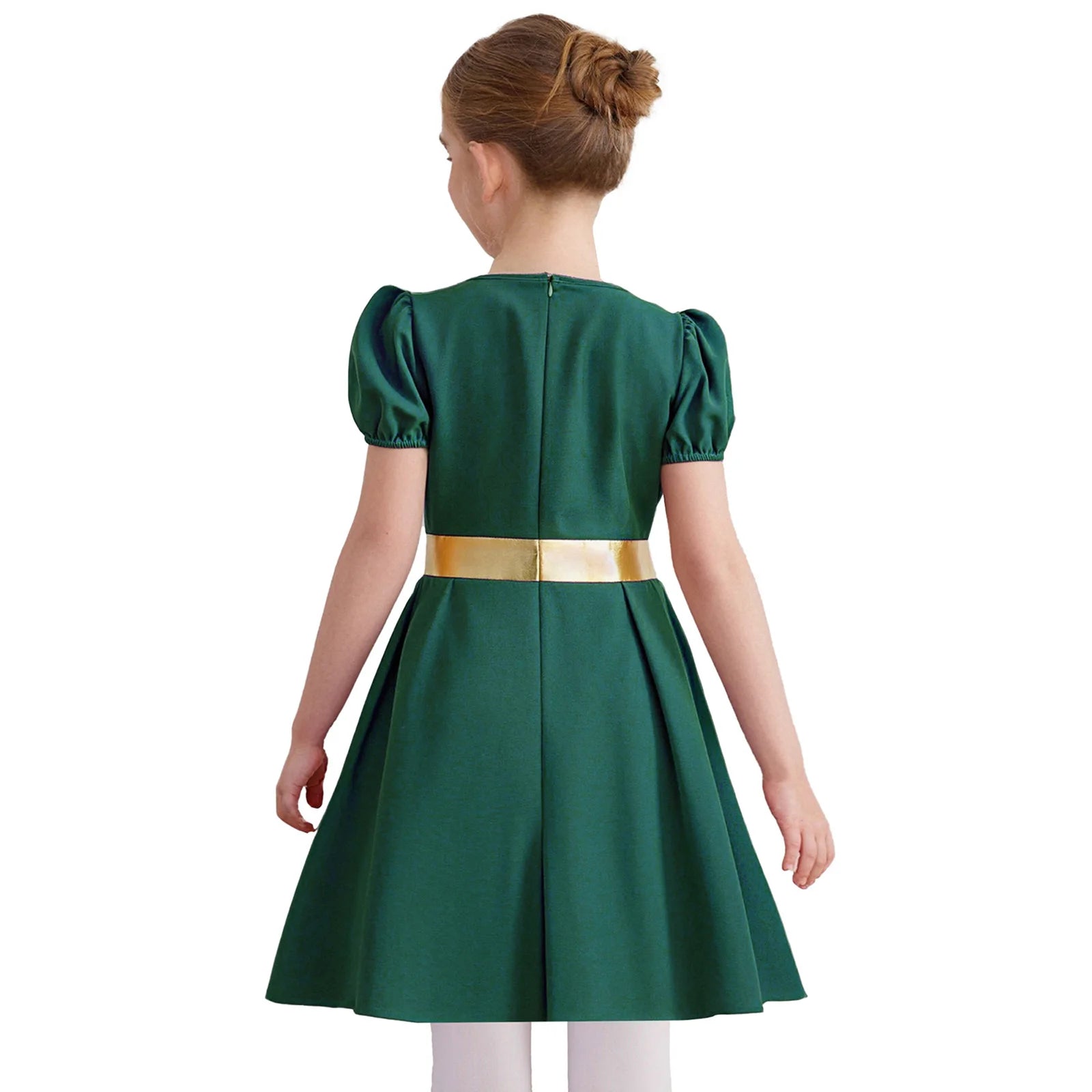 Enchanted Medieval Princess Dress: Royalty, Contrast, and Sparkle for the Perfect Cosplay