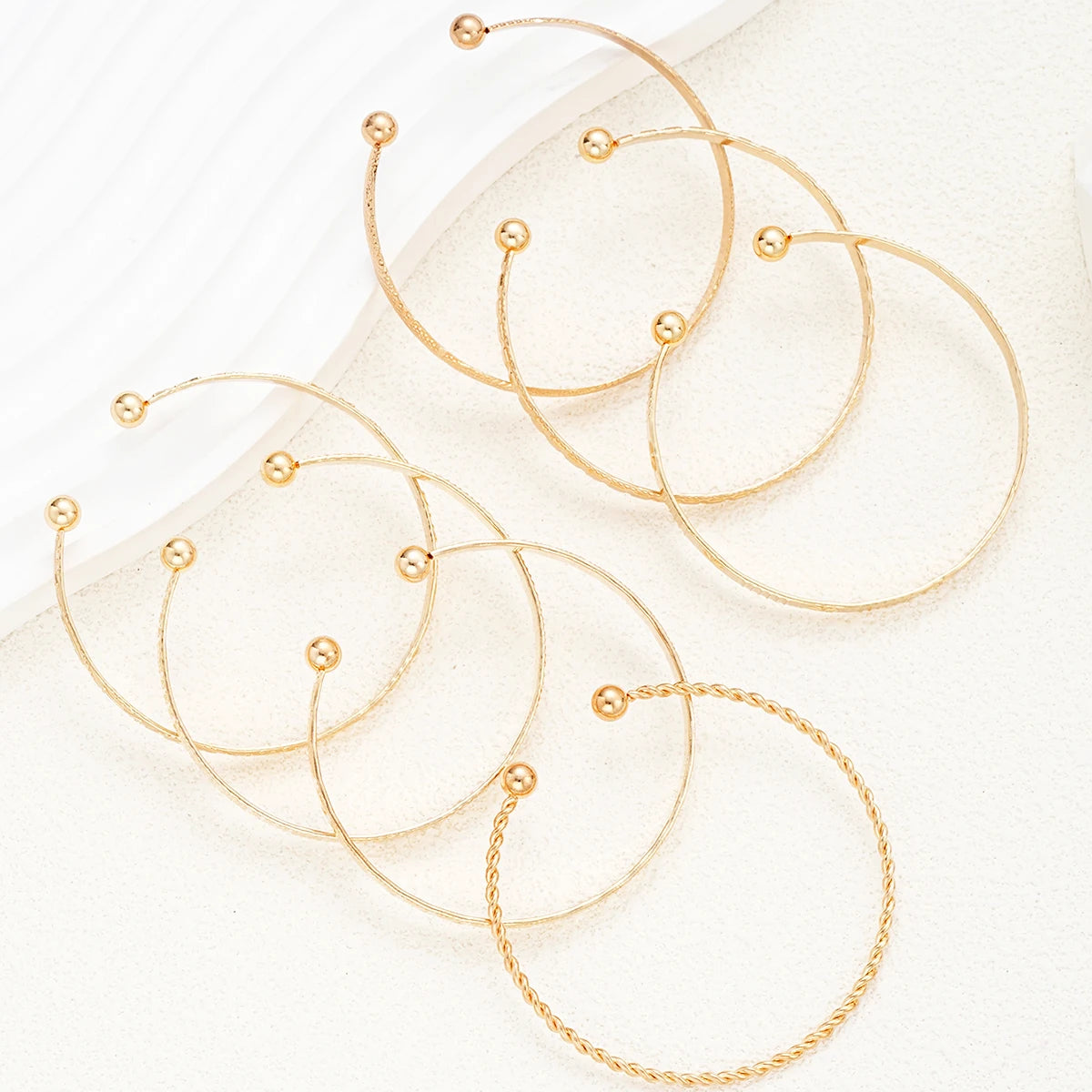 Streetwear Edge! 7 Pcs/Set Punk Gold Color Cuff Bracelets for Women – Goth Heart Prints, Metal Open Bangle Jewelry 2024