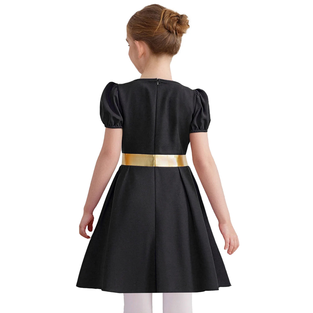 Enchanted Medieval Princess Dress: Royalty, Contrast, and Sparkle for the Perfect Cosplay