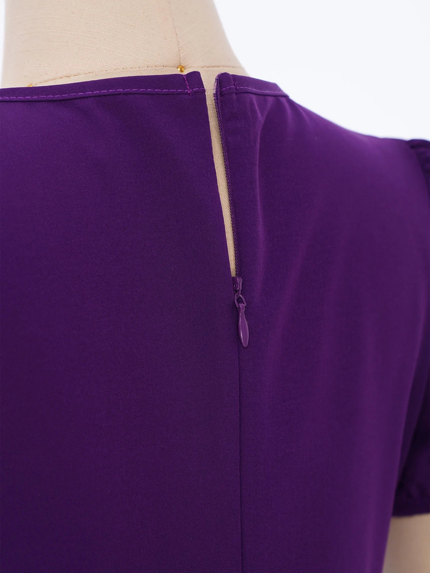 Enchanted Medieval Princess Dress: Royalty, Contrast, and Sparkle for the Perfect Cosplay