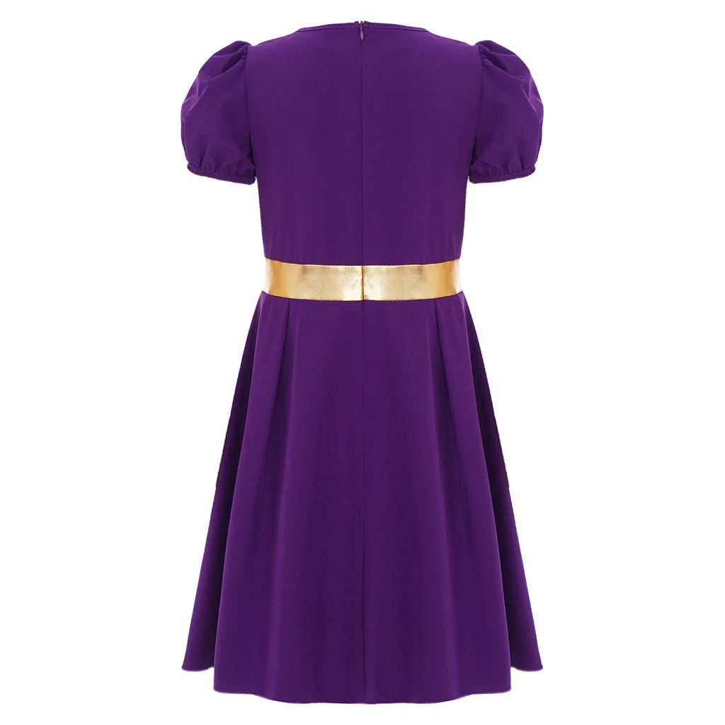 Enchanted Medieval Princess Dress: Royalty, Contrast, and Sparkle for the Perfect Cosplay