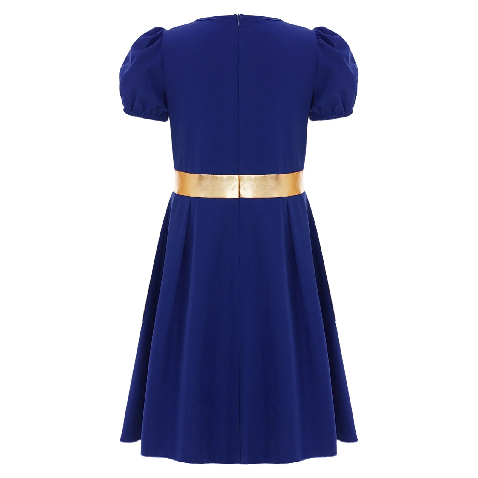 Enchanted Medieval Princess Dress: Royalty, Contrast, and Sparkle for the Perfect Cosplay