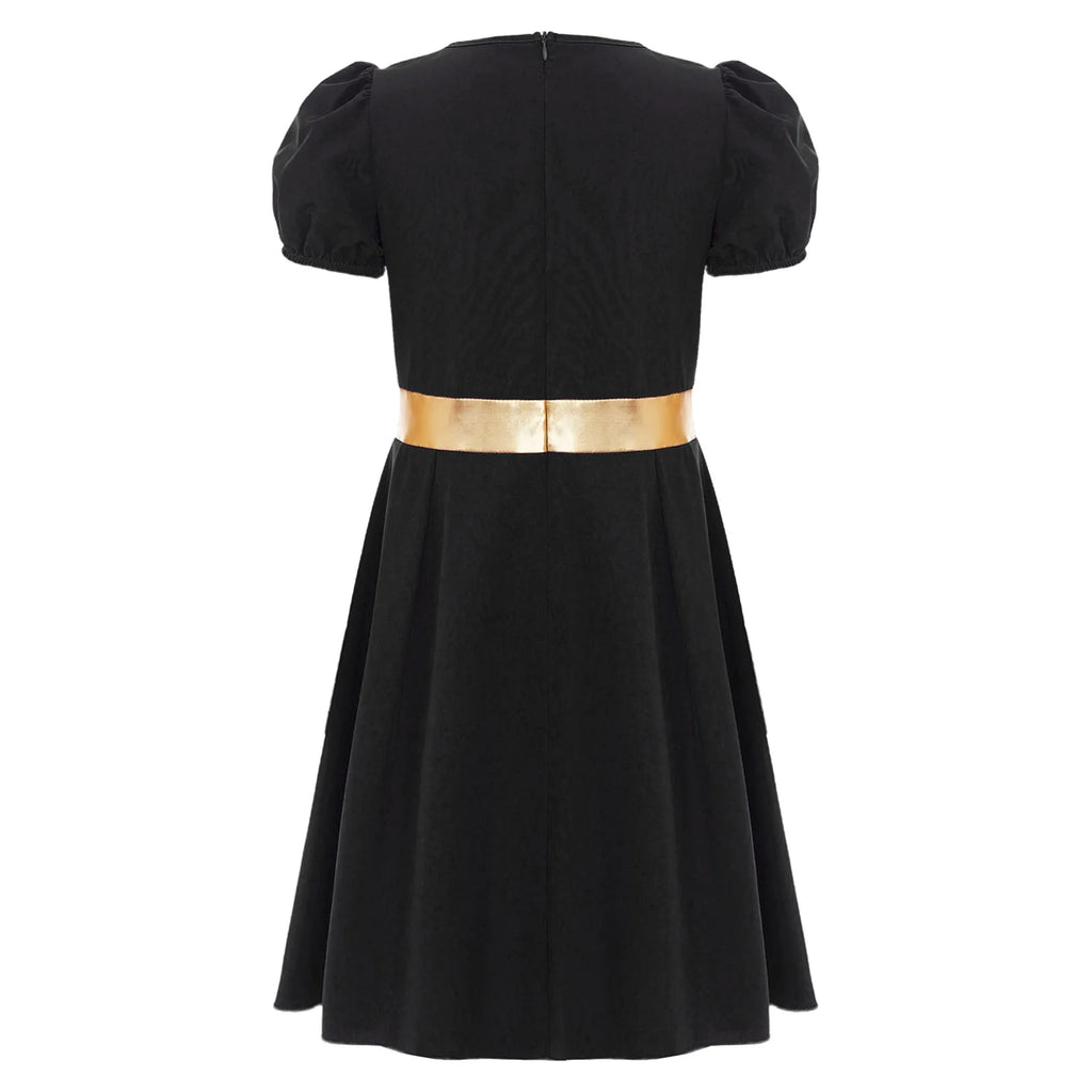 Enchanted Medieval Princess Dress: Royalty, Contrast, and Sparkle for the Perfect Cosplay