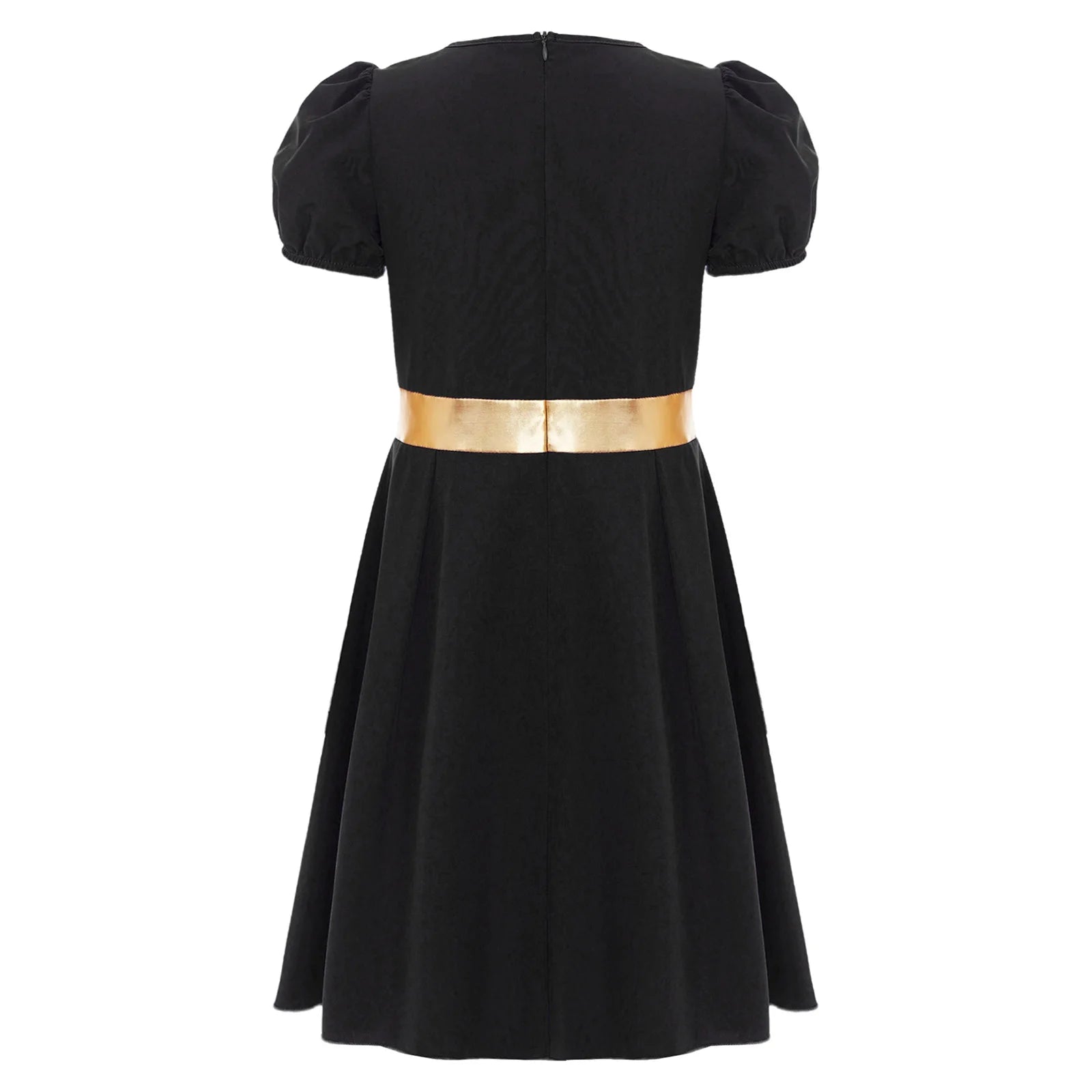 Enchanted Medieval Princess Dress: Royalty, Contrast, and Sparkle for the Perfect Cosplay