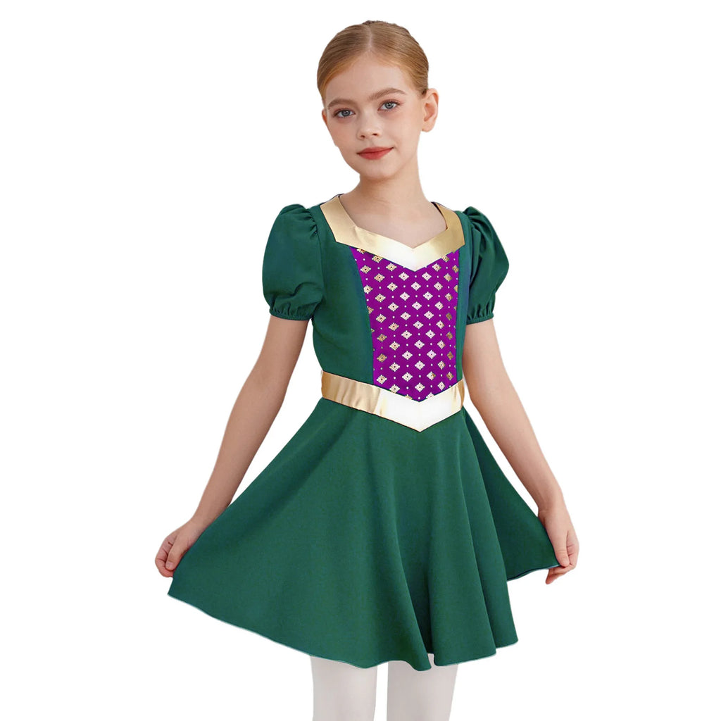 Enchanted Medieval Princess Dress: Royalty, Contrast, and Sparkle for the Perfect Cosplay